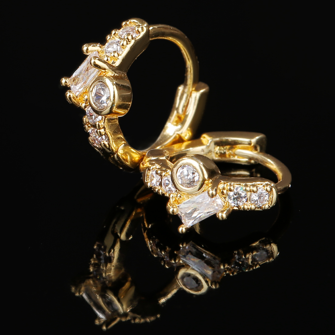 ピアス レディース 人気 フープピアス 1ペア 小さめ ゆれる ダングルピアス キュービックジルコニア サージカルステンレス 金属アレルギー対応 外径12mm ギフト (タイプD)