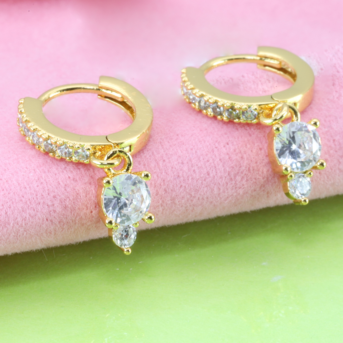 ピアス レディース 人気 フープピアス 1ペア 小さめ ゆれる ダングルピアス キュービックジルコニア サージカルステンレス 金属アレルギー対応 全長20mm (タイプE)