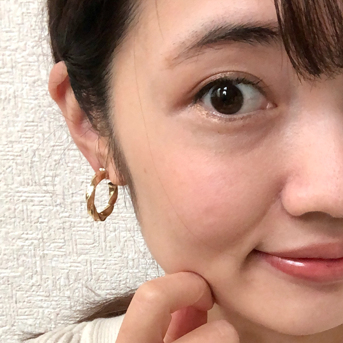 リングピアス C型 レディース 人気 フープピアス ねじれピアス 捻り 1ペア 金メッキ シルバー925純銀 両耳用(外径26mm 幅4.5mm)