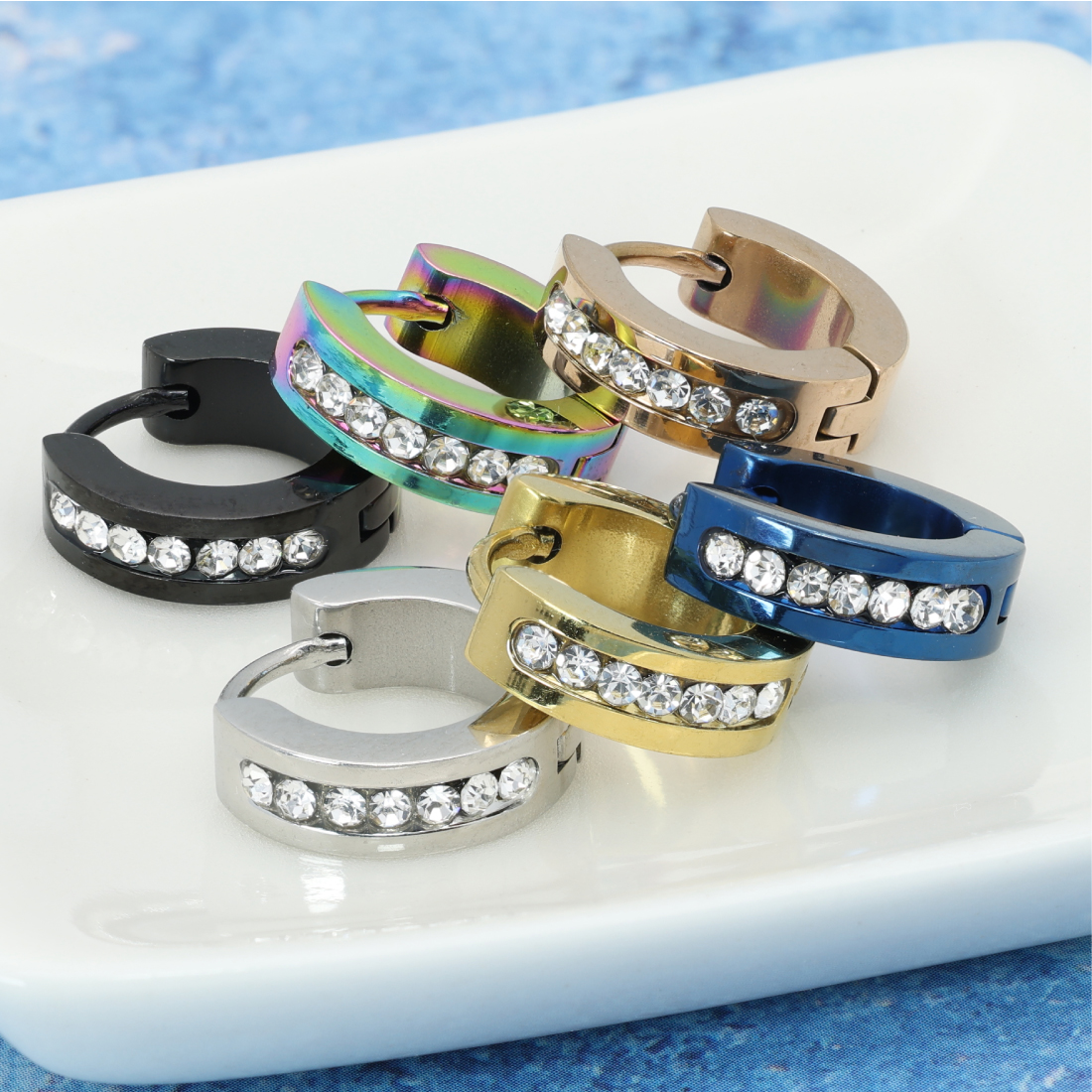 フープピアス 人気 太め 幅4mm 7粒キュービックジルコニア 鏡面 1ペア つけっぱなし 18G メンズ レディース リング ピアス サージカルステンレス 金属アレルギー対応 男女