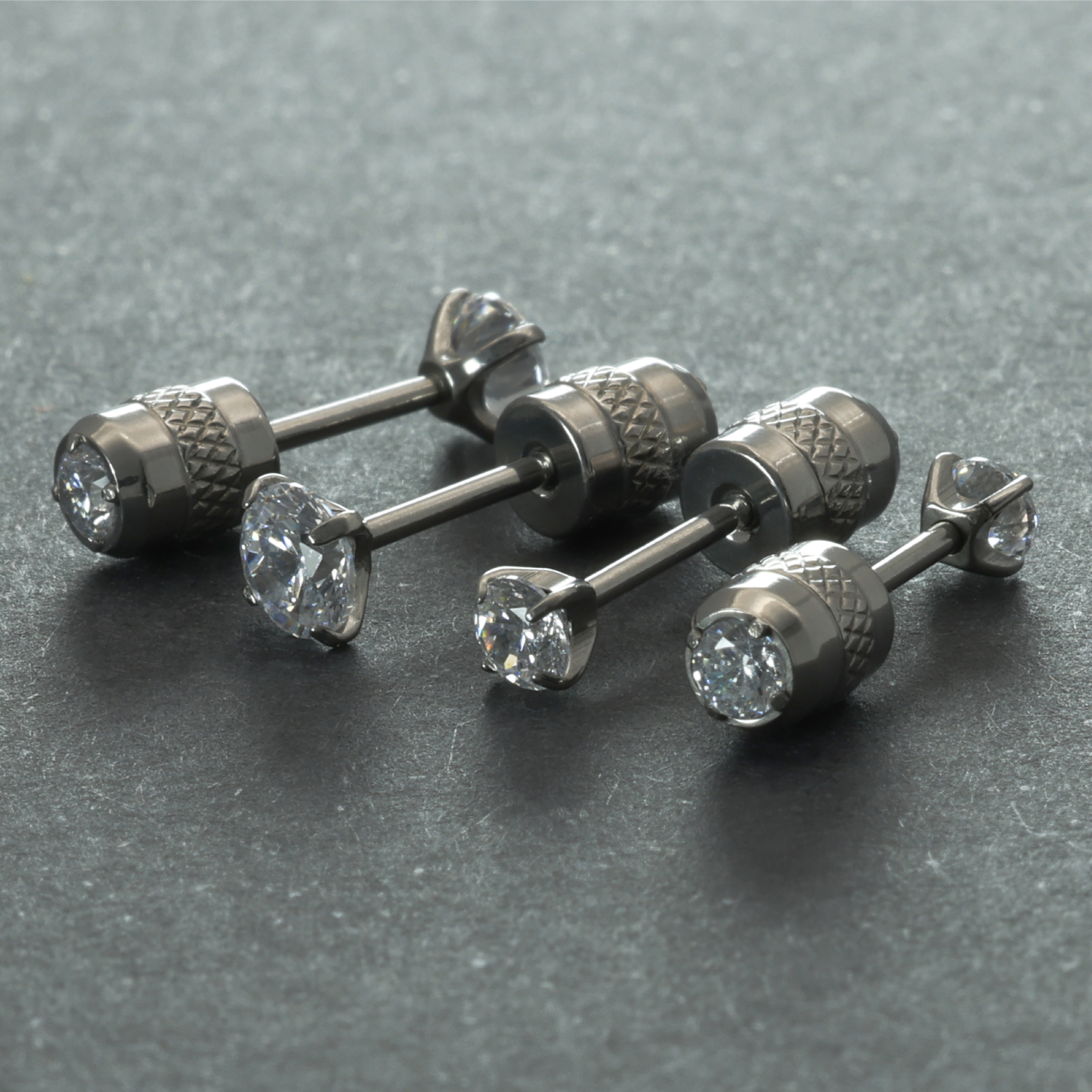 純チタン スタッド ピアス 人気 つけっぱなし メンズ レディース 1ペア 高輝度キュービックジルコニア 20G 金属アレルギー対応 男女兼用
