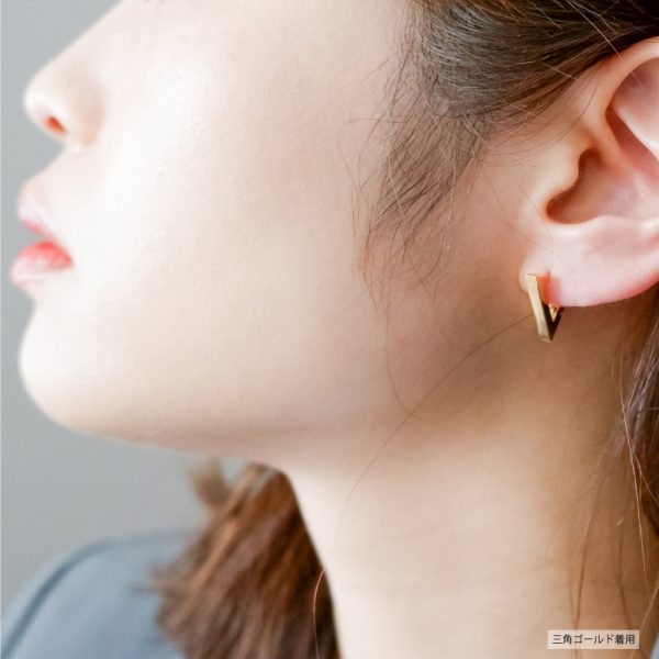 [Adelina Style] 三角形 ピアス 1ペア 人気 つけっぱなし メンズ レディース トライアングル フープピアス サージカルステンレス 金属アレルギー対応 男女兼用 - 画像 (2)