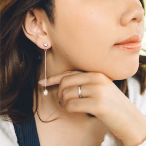 [Adelina Style] パール ピアス レディース 人気 ゆれる スタッドピアス 1ペア 真珠 パールピアス シルバー925 純銀 イヤリング 金属アレルギー対応 ベネチアンチェーン