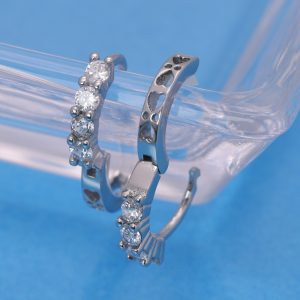 [Adelina Style] ピアス レディース 人気 フープピアス つけっぱなしリングピアス 2個入 キュービックジルコニア シルバー 925 純銀製 アレルギー対応