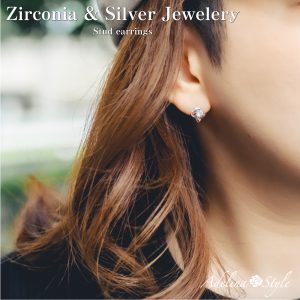 [Adelina Style] ピアス レディース 人気 シルバーピアス 1ペア よつばのクローバー 高輝度 キュービックジルコニア レディース スタッドピアス シルバー925純銀 金属アレルギー対応 両耳