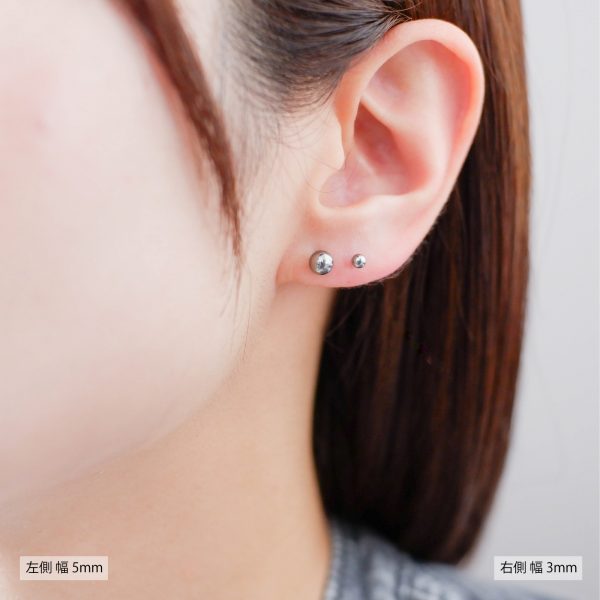 [Adelina Style] チタンピアス シルバーボール 丸玉ピアス つけっぱなし 1ペア シンプルデザイン メンズ レディース 男女兼用 金属アレルギー対応 - 画像 (2)